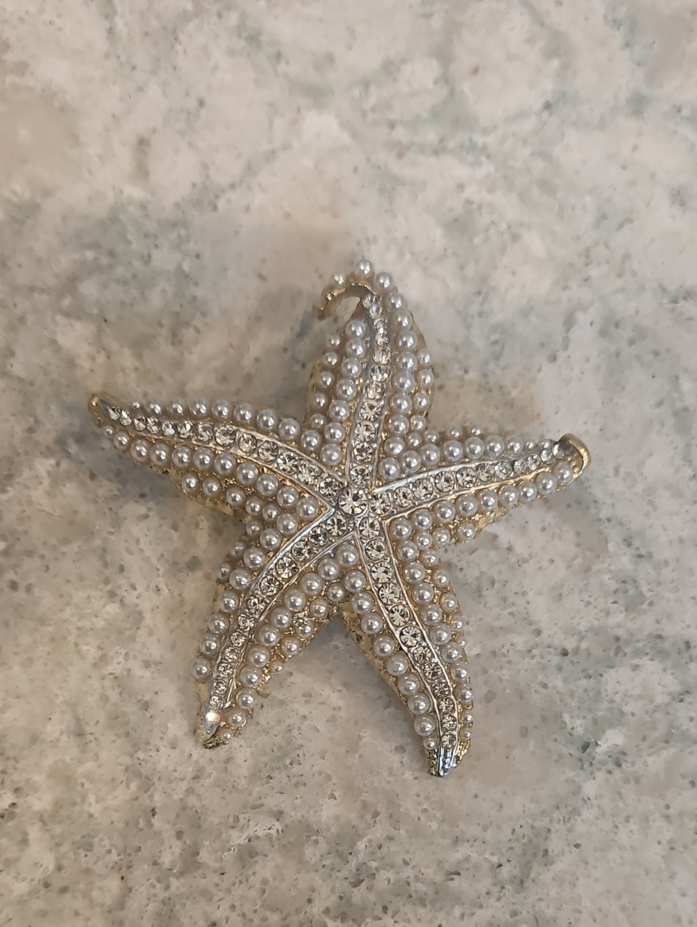NWT Pearl & Crystal Starfish Hair Clip - Gold Tone